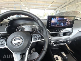 2026 Nissan Altima SR – miniatura 11