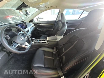 2026 Nissan Altima SR – miniatura 7