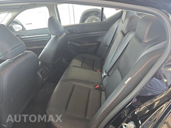 2026 Nissan Altima SR – miniatura 13