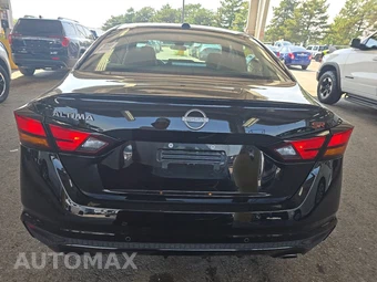 2026 Nissan Altima SR – miniatura 5