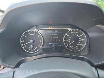 2026 Nissan Altima SR - miniatura 6