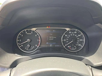 2026 Nissan Altima SR - miniatura 6