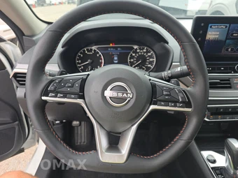 2026 Nissan Altima SR – miniatura 10
