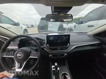 2026 Nissan Altima SR – miniatura 11