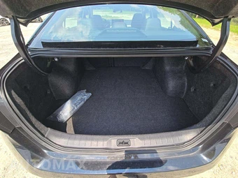 2026 Nissan Altima SR – miniatura 11