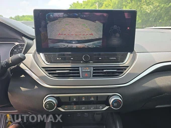 2026 Nissan Altima SR – miniatura 7