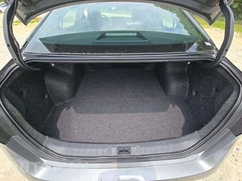 2026 Nissan Altima SR – miniatura 11