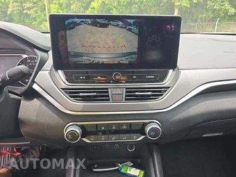 2026 Nissan Altima SR – miniatura 7