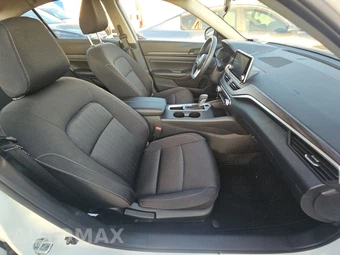 2026 Nissan Altima SV - miniatura 8