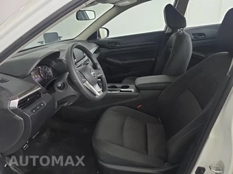 2026 Nissan Altima SV – miniatura 7