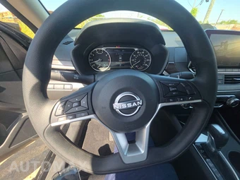 2026 Nissan Altima SV - miniatura 10