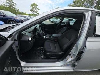 2026 Nissan Altima SV - miniatura 6