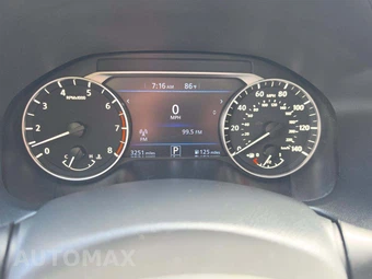 2026 Nissan Altima SV - miniatura 9
