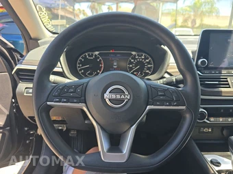 2026 Nissan Altima SV - miniatura 10