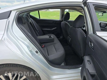 2026 Nissan Altima SV - miniatura 13