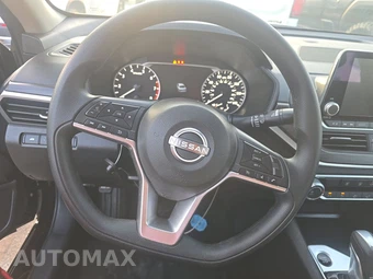 2026 Nissan Altima SV - miniatura 10