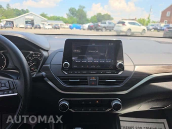 2026 Nissan Altima SV - miniatura 10