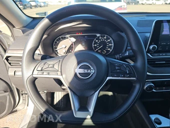 2026 Nissan Altima SV - miniatura 10