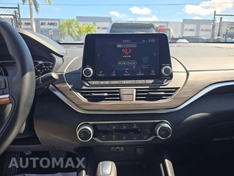 2026 Nissan Altima SV - miniatura 7