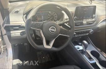2026 Nissan Altima SV - miniatura 12