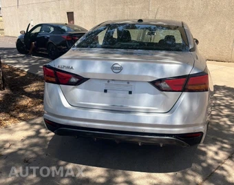 2026 Nissan Altima SV - miniatura 4