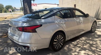 2026 Nissan Altima SV - miniatura 5