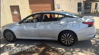 2026 Nissan Altima SV - miniatura 7