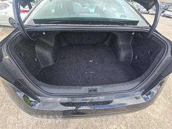 2026 Nissan Altima SV - miniatura 11