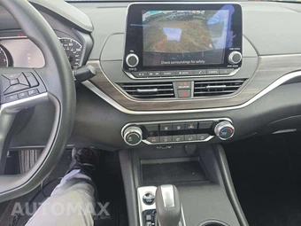 2026 Nissan Altima SV - miniatura 7