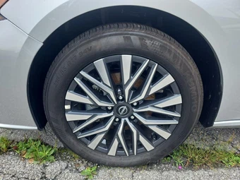 2026 Nissan Altima SV - miniatura 8
