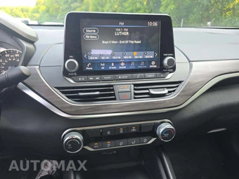 2026 Nissan Altima SV - miniatura 10