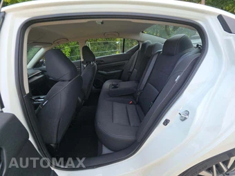 2026 Nissan Altima SV - miniatura 13