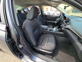 2026 Nissan Altima SV - miniatura 18