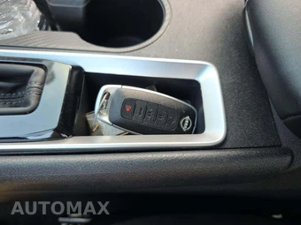 2026 Nissan Altima SV - miniatura 8