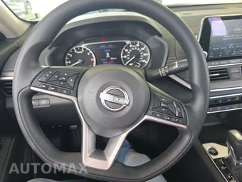 2026 Nissan Altima SV – miniatura 10