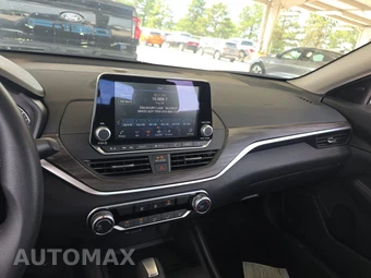 2026 Nissan Altima SV – miniatura 11