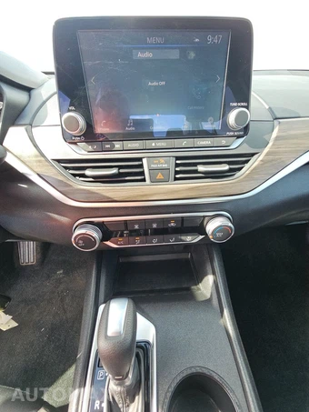 2026 Nissan Altima SV – miniatura 11