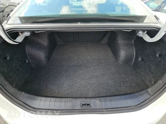 2026 Nissan Altima SV – miniatura 16