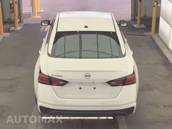 2026 Nissan Altima SV – miniatura 5
