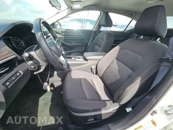 2026 Nissan Altima SV – miniatura 7