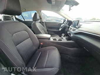 2026 Nissan Altima SV – miniatura 8