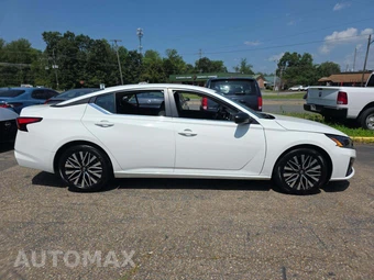 2026 Nissan Altima SV - miniatura 4