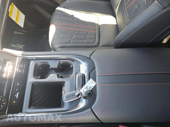 2026 Nissan Armada PRO-4X – miniatura 8