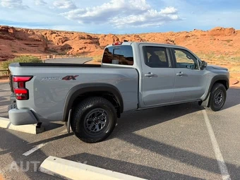 2026 Nissan Frontier PRO-4X Crew Cab Long Bed - miniatura 17