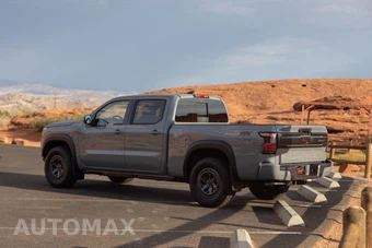 2026 Nissan Frontier PRO-4X Crew Cab Long Bed - miniatura 8