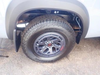 2026 Nissan Frontier PRO-4X Crew Cab Long Bed – miniatura 16