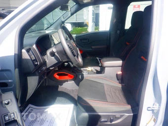 2026 Nissan Frontier PRO-4X Crew Cab Long Bed – miniatura 5