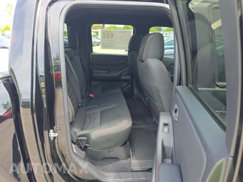 2026 Nissan Frontier PRO-4X Crew Cab Medium Bed - miniatura 13