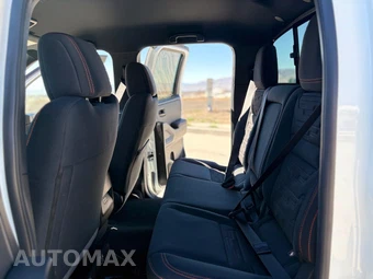 2026 Nissan Frontier PRO-4X Crew Cab Medium Bed - miniatura 11