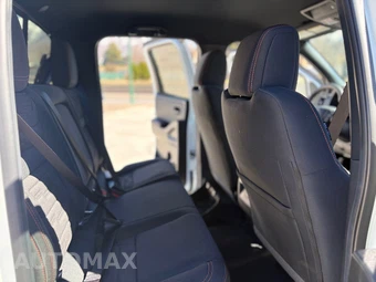 2026 Nissan Frontier PRO-4X Crew Cab Medium Bed - miniatura 12